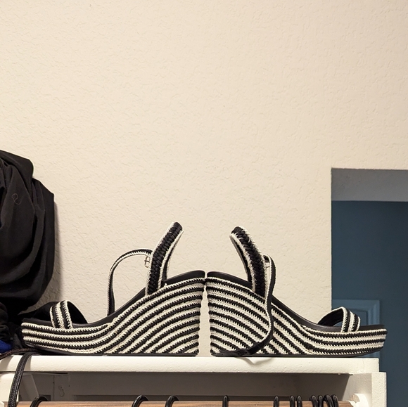 MIA Black and White Retro Barbie Woven Wedge Sandals Espadrilles - Picture 2 of 6